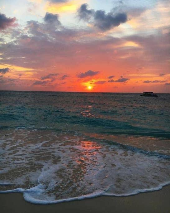 Beach Living At Island Pine Villas Blp George Town Eksteriør bilde