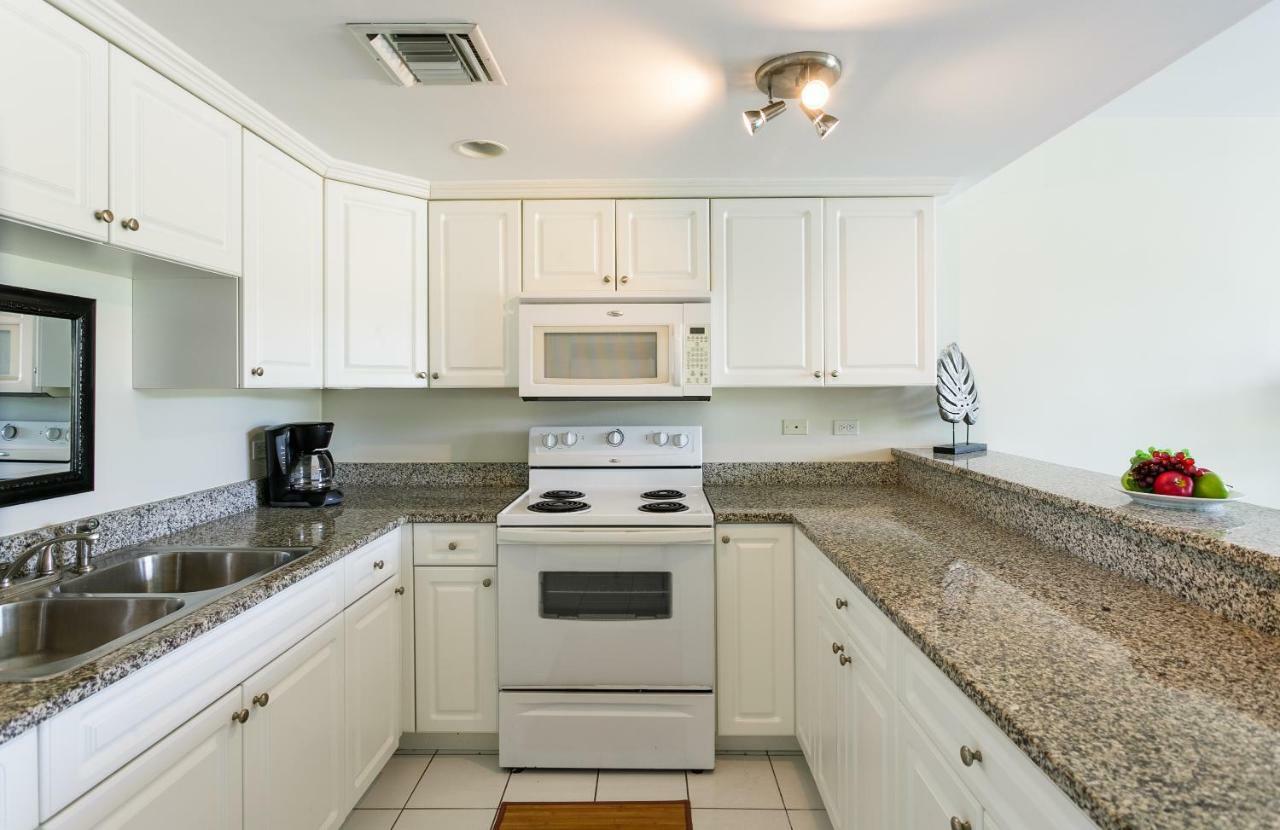 Beach Living At Island Pine Villas Blp George Town Eksteriør bilde
